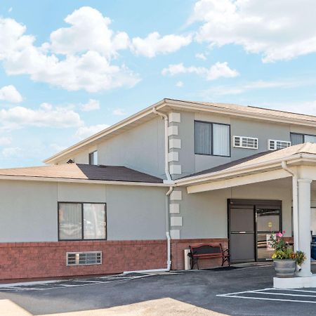 Hotel Super 8 By Wyndham Poplar Bluff Missouri Exterior foto