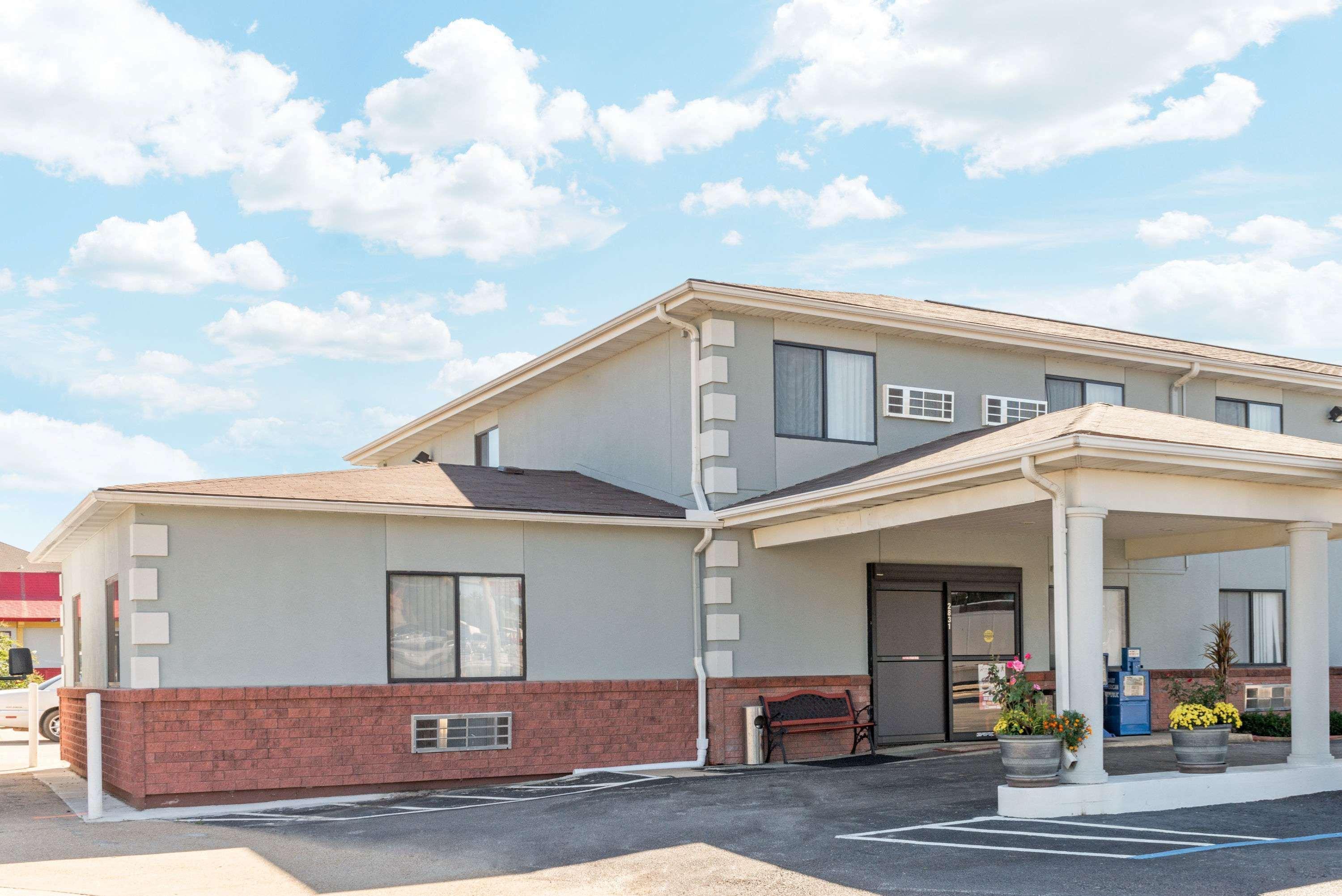 Hotel Super 8 By Wyndham Poplar Bluff Missouri Exterior foto
